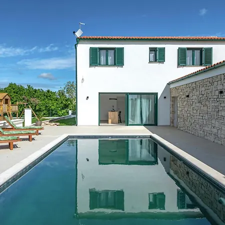 Awesome In With Outdoor Swimming Pool Krnica
